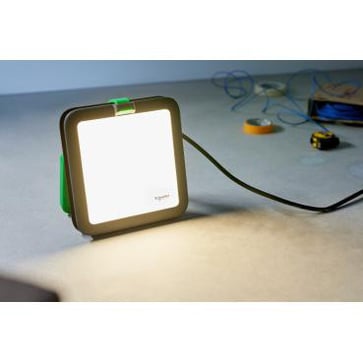 LED genopladelig arbejdslampe Thorsman 4000lm, 35W, 4000K, IP54, 2,4A USB-stik type A+C, 2-benet stik uden jord IMT47279