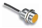 Induktiv aftaster, M12, skærmet, 3 mm, DC, 2-leder, NO, 2 m kabel PUR oliebestandig E2E-X3D1-U 2M OMS 290129
