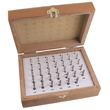 Pin Gauge Set 0,30-1,00mm in increments of 0,01mm Tolerance class 1 (±0,001mm) 10549010