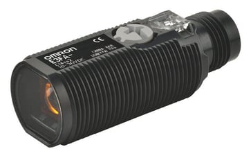 Fotoaftaster, M18 aksial plastlegeme, rød LED, koaksial reflekterende, 0-500 mm, NPN, L-ON/D-ON vælges, M12 stik E3FA-RN22 OMI 378861